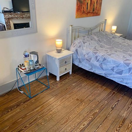 Vaste Chambre Familiale Bourg-en-Bresse Luaran gambar